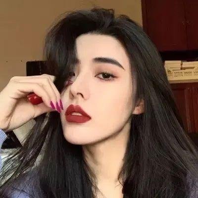 10号舱里的女人